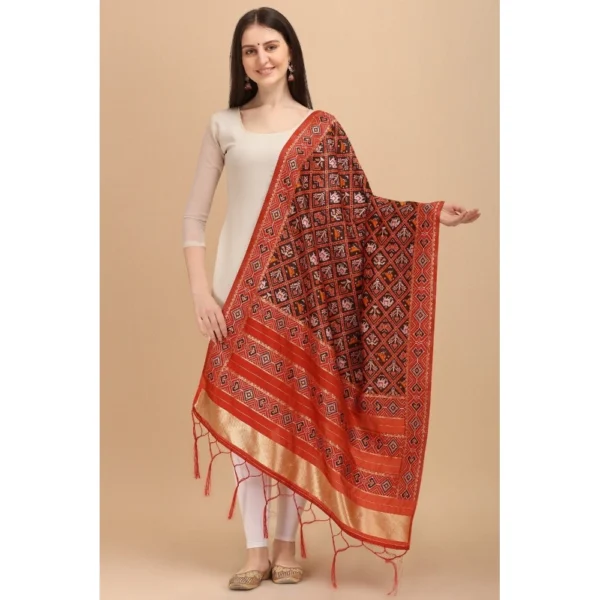 Generic Women's Silk Pure Zari weaving Duppatta (Maroon, Length: 2-2.3 Mtrs) - Image 2