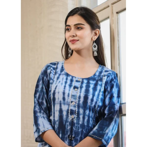 Women's Cotton Dyed 3/4 Sleeve Round Neck Kurti (Blue) - Image 2