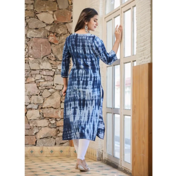 Women's Cotton Dyed 3/4 Sleeve Round Neck Kurti (Blue) - Image 7
