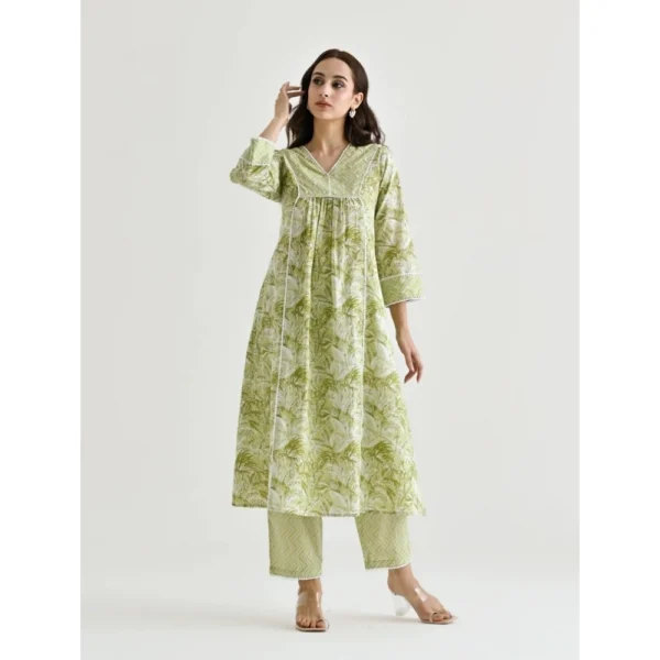 Women's Cotton Blend Printed V Neck Kurti with Pant Set (Green) - Image 3