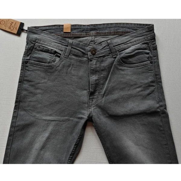 Men's Cotton Blended Solid Tapered Jeans (Grey) - Image 3