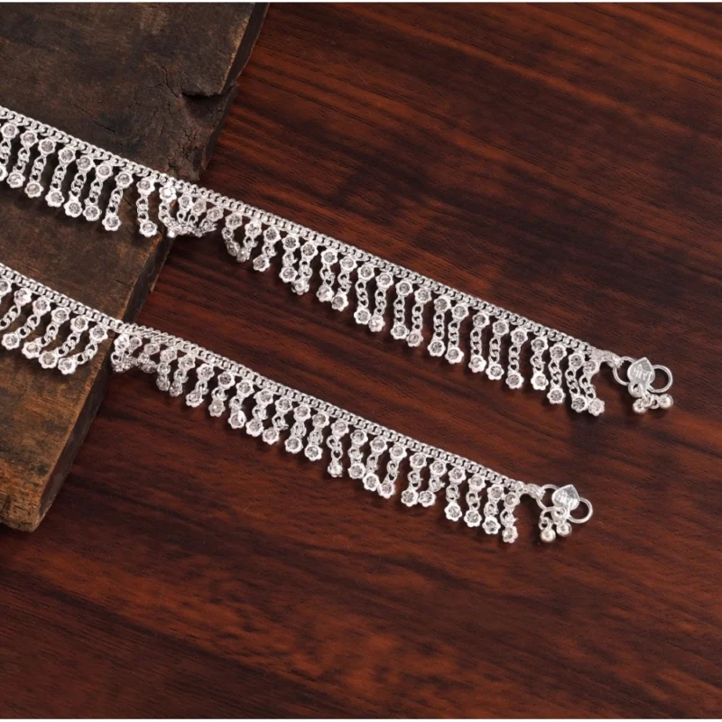 Alternative view of Women's Silver Color Anklets (Free Size: Upto 10")
