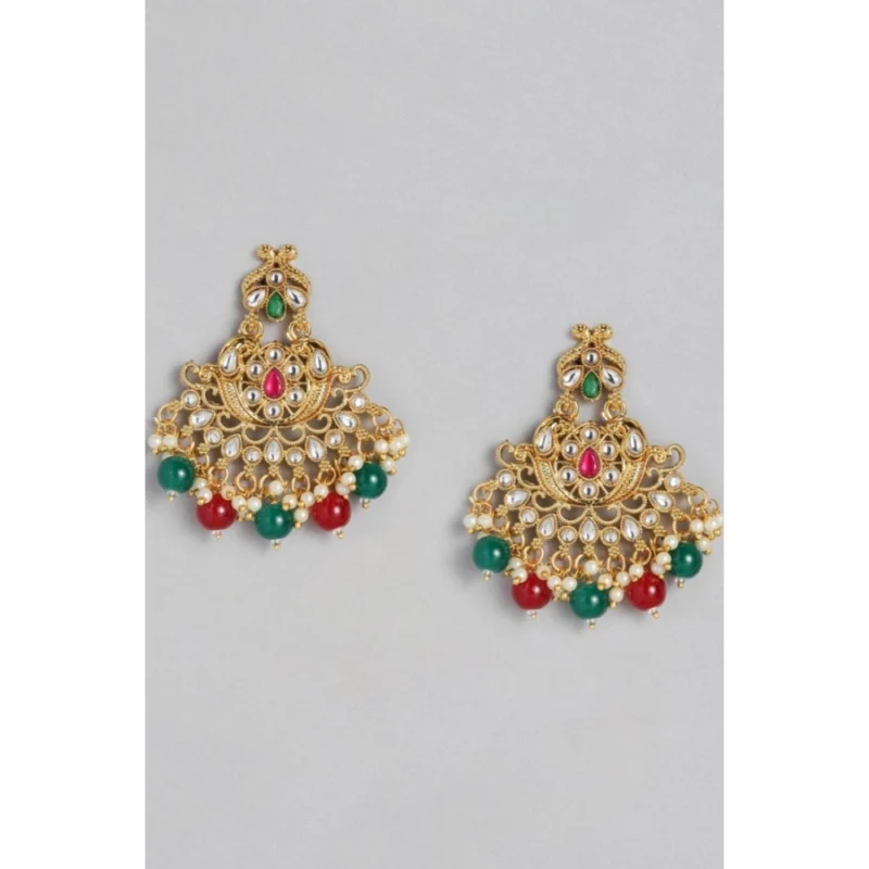 Alternative view of Women's Rose Gold Plated Alloy Kundan Earrings & Mangtikka (Red & Green)