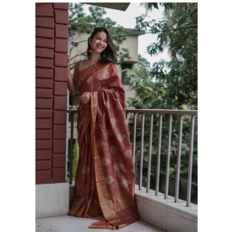Alternative view of Women's Silk Printed Saree With Unstitched Blouse 5.5Mtr (Maroon)
