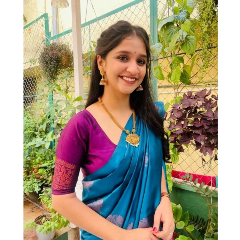 Alternative view of Women's Silk Printed Saree With Unstitched Blouse 5.5Mtr (Rama)