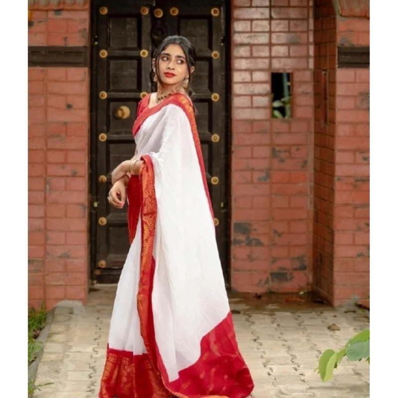 Alternative view of Women's Silk Printed Saree With Unstitched Blouse 5.5Mtr (White)