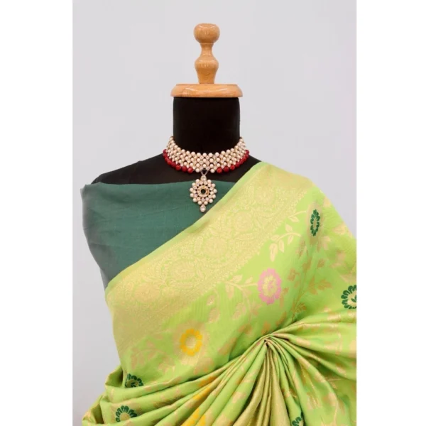 Women's Banarasi Printed Saree With Unstitched Blouse 5.5Mtr (Green) - Image 2