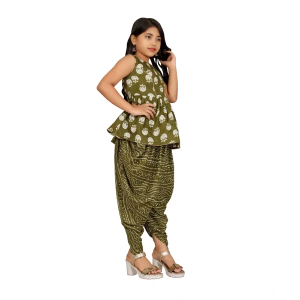 Girl's Cotton?Rayon Printed Top And Dhoti With Dupatta Set (Green) - Image 5