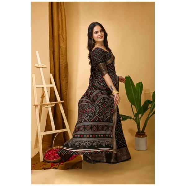 Women's Soft Dola Cotton Kalamkari Printed Saree With Unstitched Blouse 5.5Mtr (Black) - Image 2