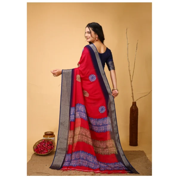 Women's Soft Blooming Marshmallow Fabric Kalamkari Printed Saree With Unstitched Blouse 5.5Mtr (Red) - Image 3