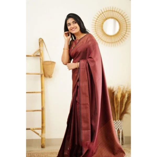 Women's Litchi silk Printed Saree With Unstitched Blouse (Maroon) - Image 3
