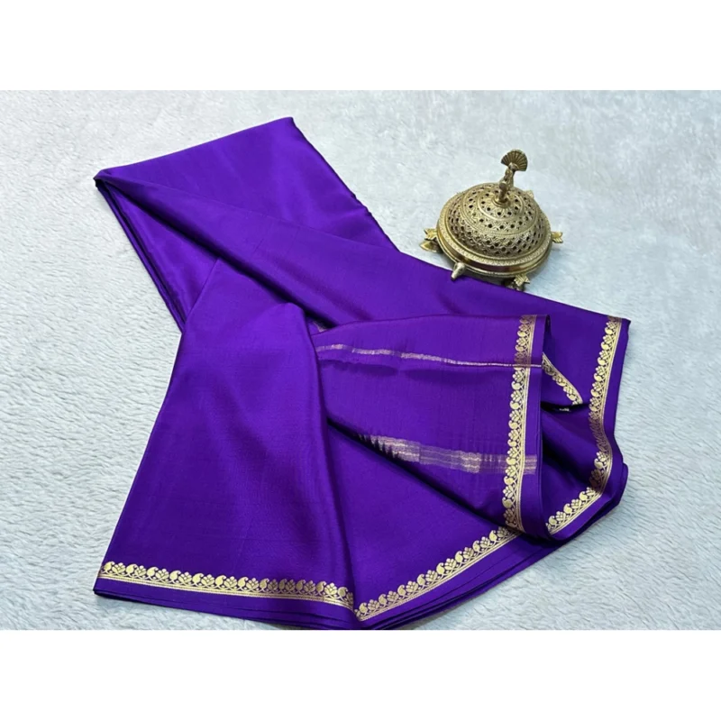 Alternative view of Women's Crepe Chit Pallu Solid Saree With Unstitched Blouse 5.5Mtr (Purple)