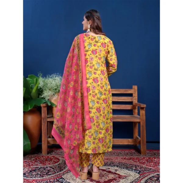 Women's Cotton Blend Printed Kurti With Pant Dupatta Set (Yellow) - Image 3