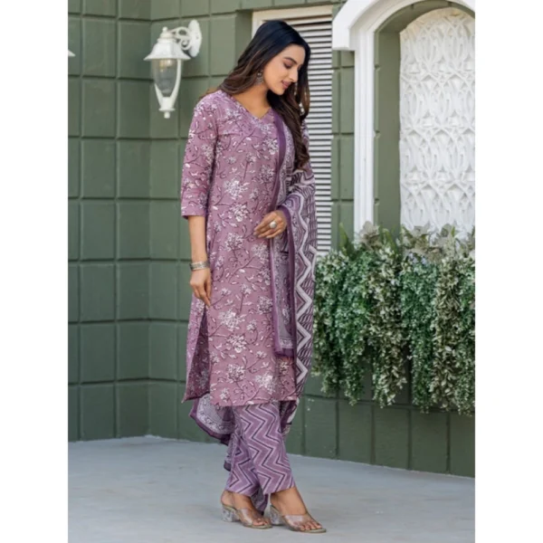 Women's Cotton Blend Printed Kurti With Pant Dupatta Set (Lavender) - Image 4