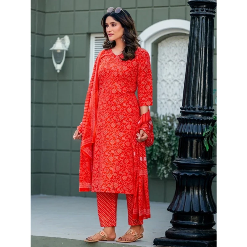 Alternative view of Women's Cotton Blend Printed Kurti With Pant Dupatta Set (Orange)