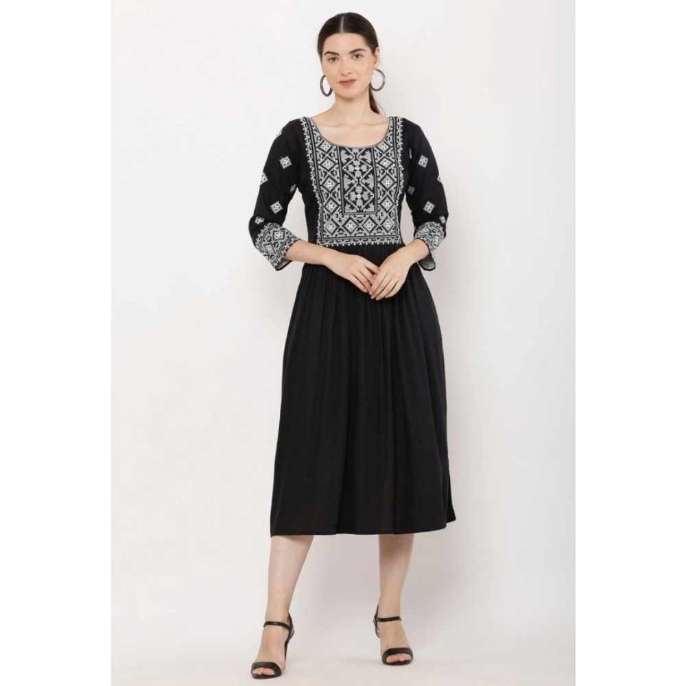 Women's Casual Rayon 3-4th Sleeves Kurti (Black) - Image 4