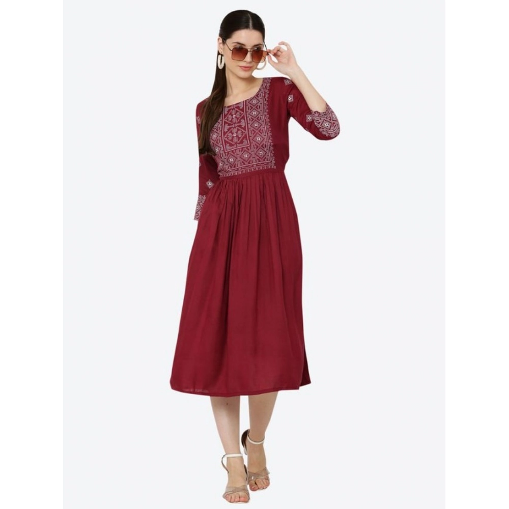 Women's Casual Rayon 3-4th Sleeves Kurti (Maroon) - Image 3