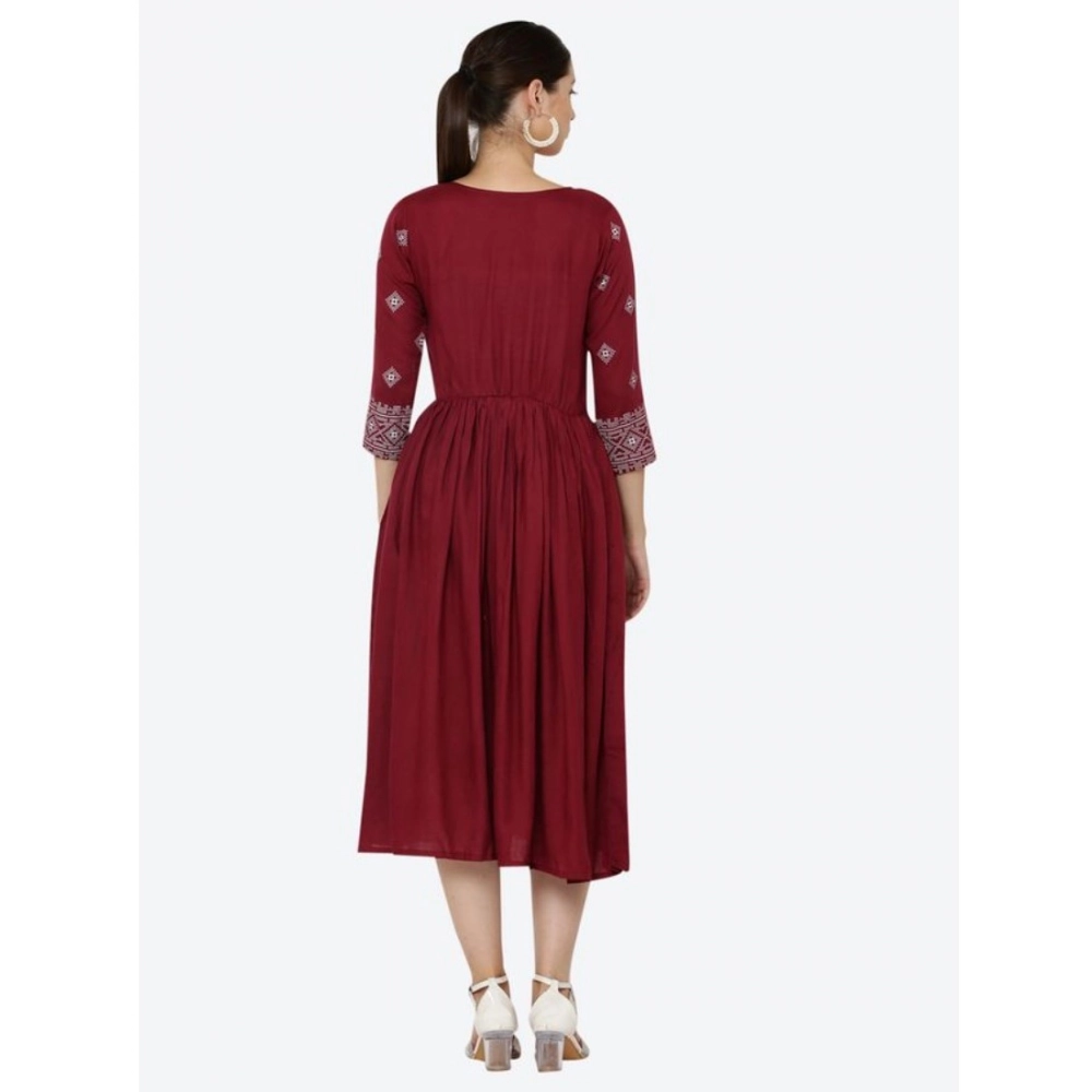 Women's Casual Rayon 3-4th Sleeves Kurti (Maroon) - Image 4