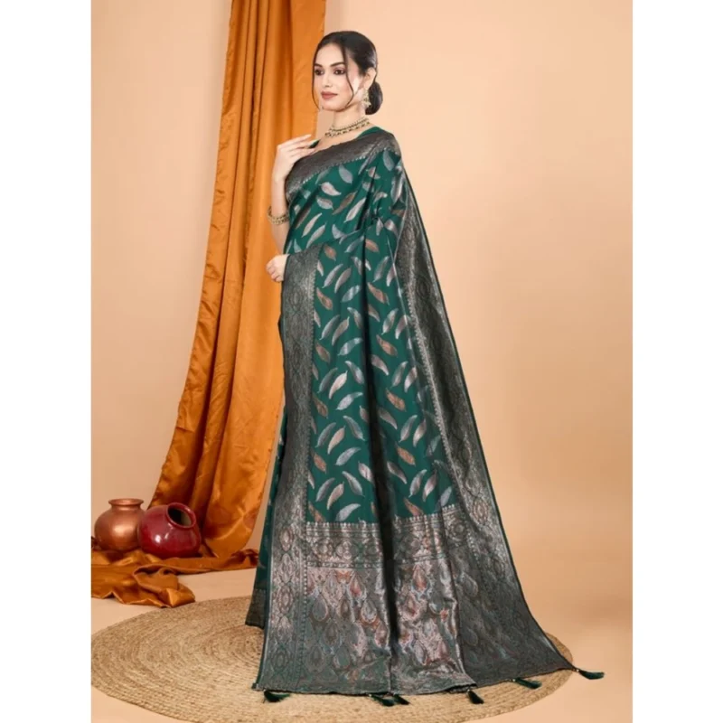 Women's Soft Silk Jacquard Saree With Unstitched Blouse 5.5Mtr (Green)
