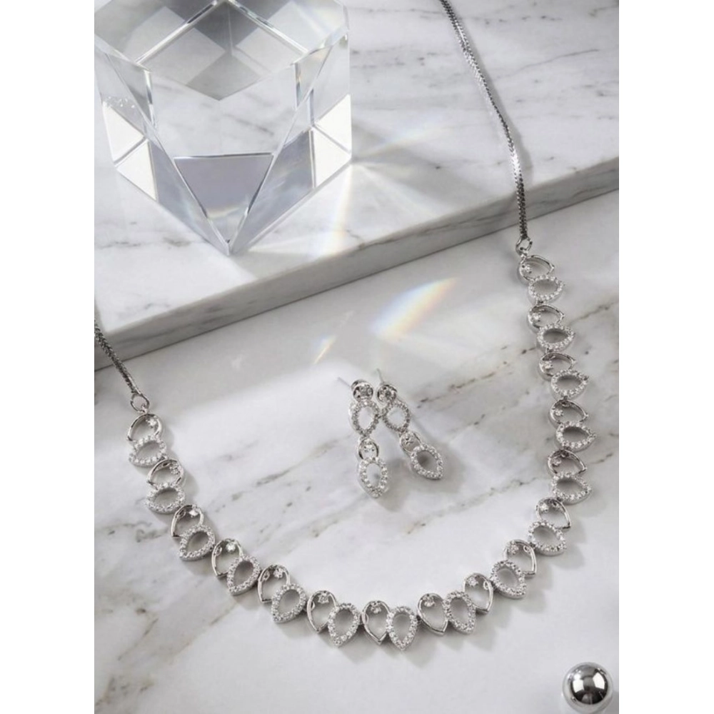 Women's Brass Silver Plated Necklace set (Silver)