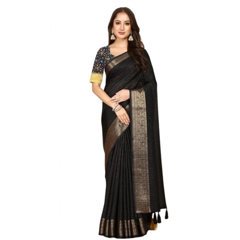 Women's Cotton Blend Checkered Saree With Unstitched Blouse 5.5Mtr (Black) - Image 6