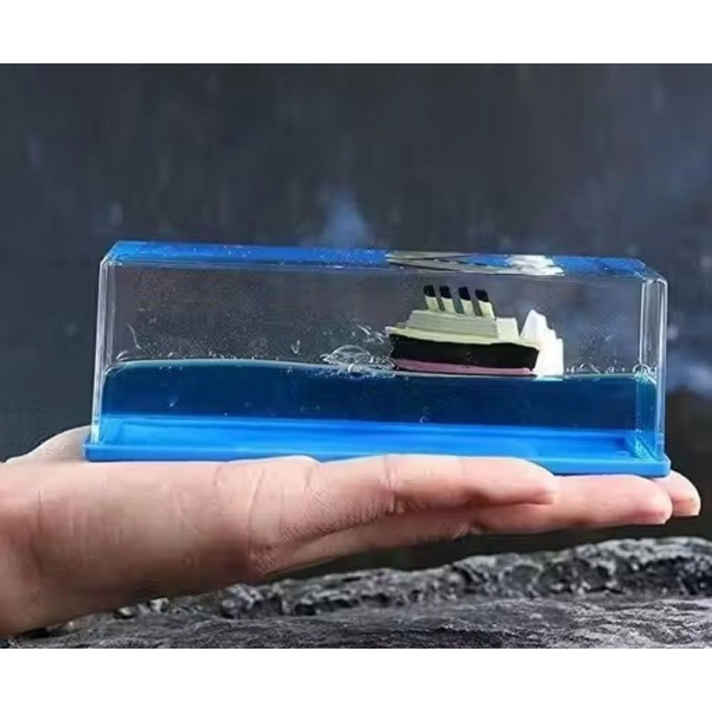 Decorative Liquid Wave Cruise Ship (Blue)