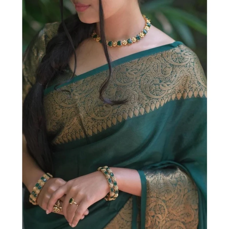 Women's Soft Lichi Silk Solid Saree With Unstitched Blouse 5.5Mtr (Green) - Image 2