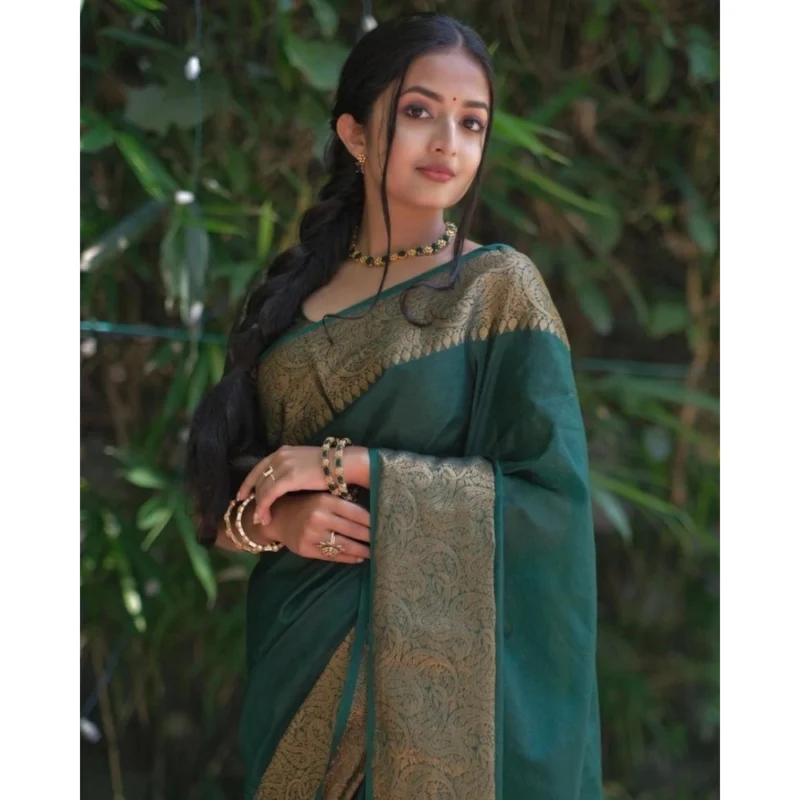 Women's Soft Lichi Silk Solid Saree With Unstitched Blouse 5.5Mtr (Green) - Image 3
