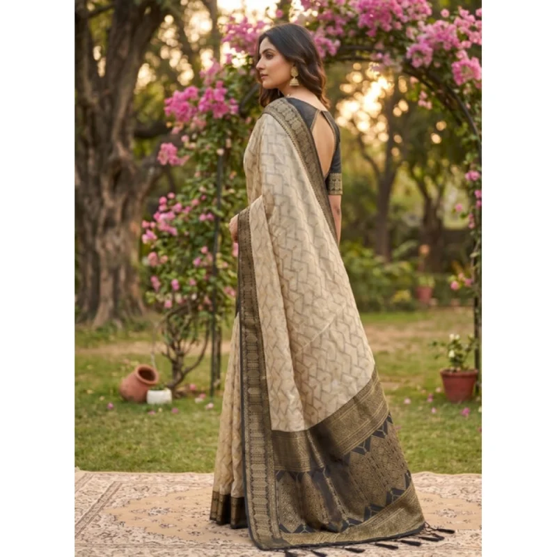 Women's Cotton Printed Saree With Unstitched Blouse 5.5Mtr (Multicolor) - Image 5