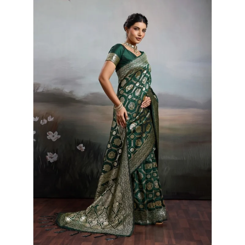 Women's Silk Blend Printed Saree With Unstitched Blouse 5.5Mtr (Bottel Green)