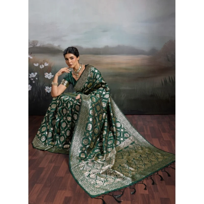 Women's Silk Blend Printed Saree With Unstitched Blouse 5.5Mtr (Bottel Green) - Image 4