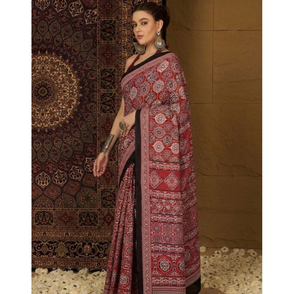 Women's Crepe Printed Saree With Unstitched Blouse 5.5Mtr (Maroon) - Image 3