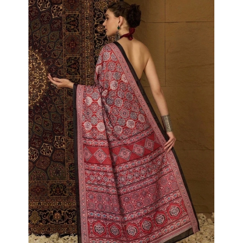 Women's Crepe Printed Saree With Unstitched Blouse 5.5Mtr (Maroon) - Image 4