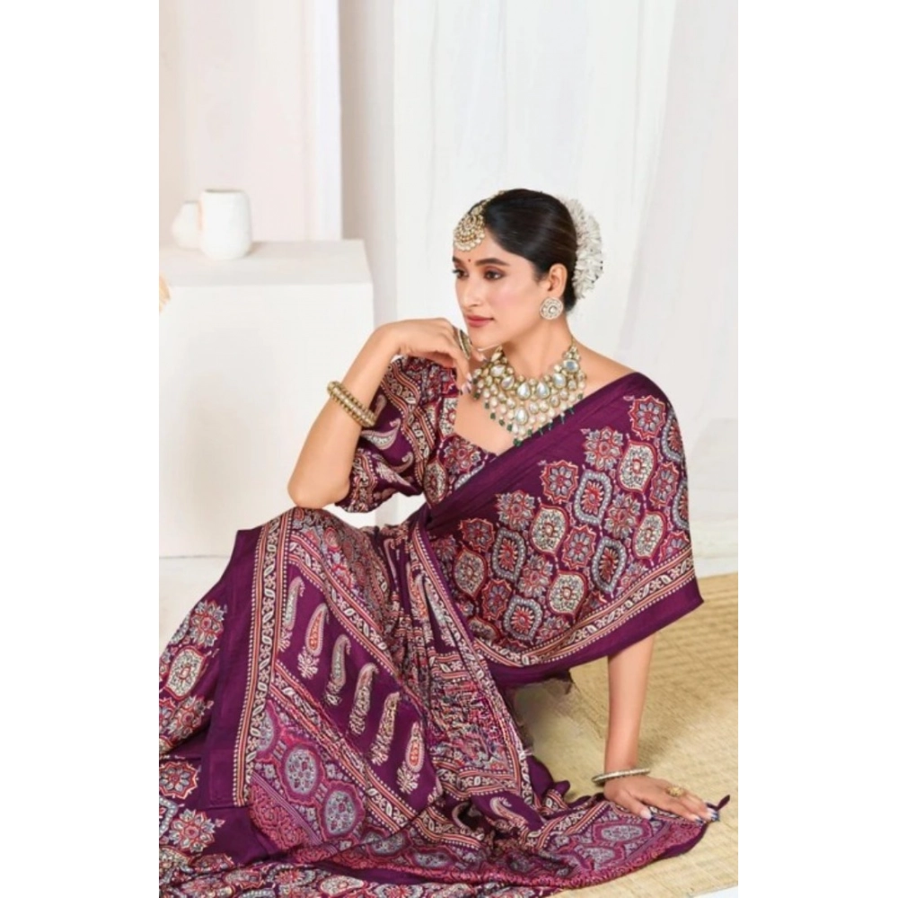 Women's Crepe Printed Saree With Unstitched Blouse 5.5Mtr (Wine) - Image 4