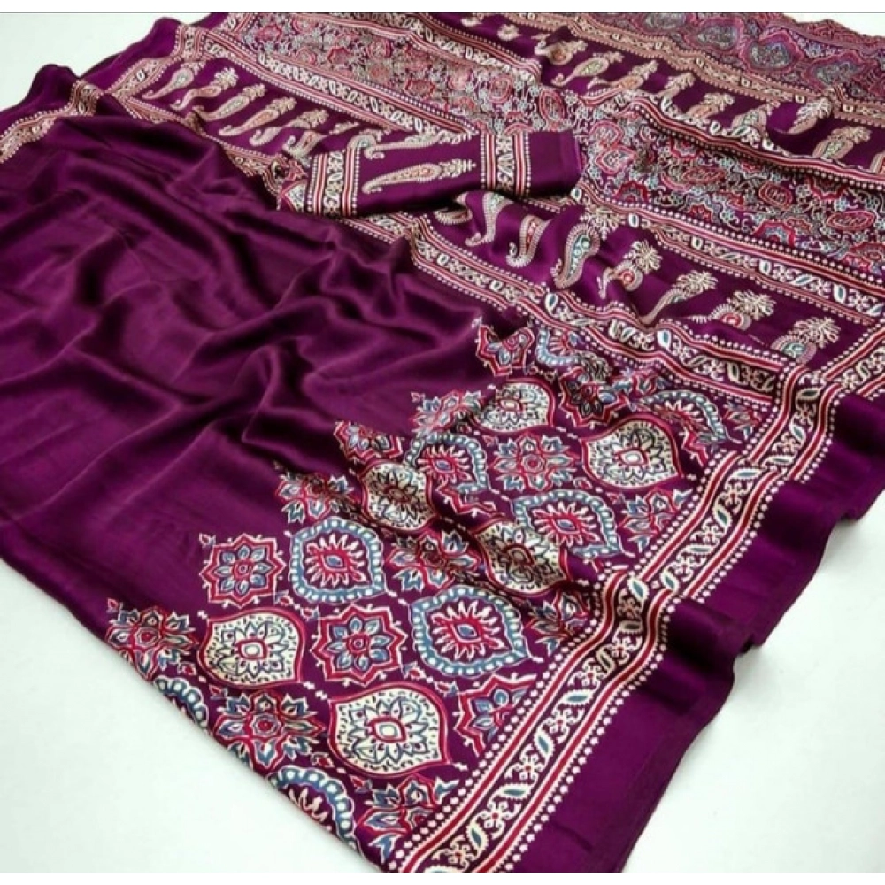 Women's Crepe Printed Saree With Unstitched Blouse 5.5Mtr (Wine) - Image 5
