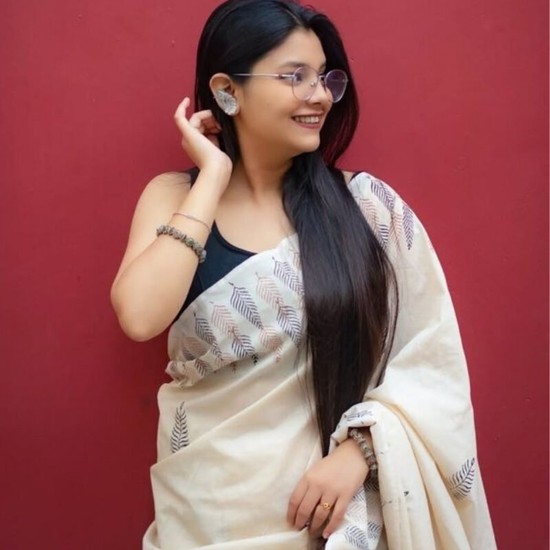 Women's Linen Printed Saree With Unstitched Blouse - 5.5 Mtr (Cream)