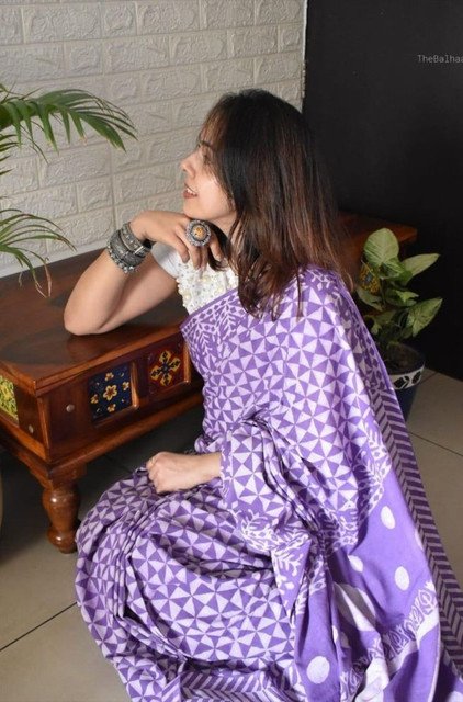Women's Linen Printed Saree With Unstitched Blouse - 5.5 Mtr (Purple) - Image 4
