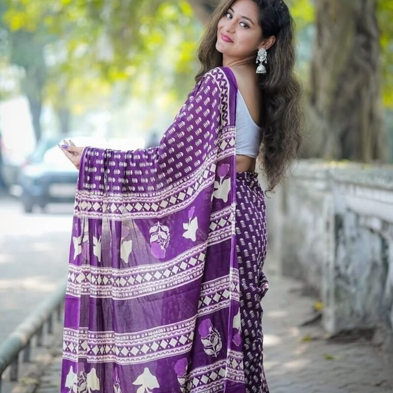 Women's Linen Printed Saree With Unstitched Blouse - 5.5 Mtr (Purple) - Image 3